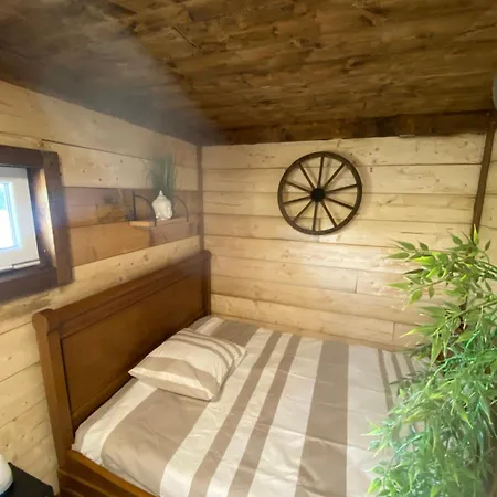 Les Pichies, Logement Insolite, Tiny House De Julia Saint-Leger-sur-Vouzance Exterior photo