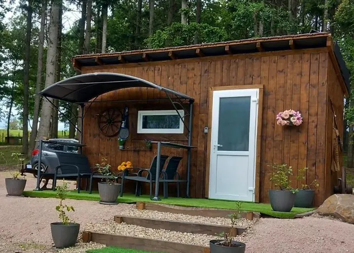 Les Pichies, Logement Insolite, Tiny House De Julia