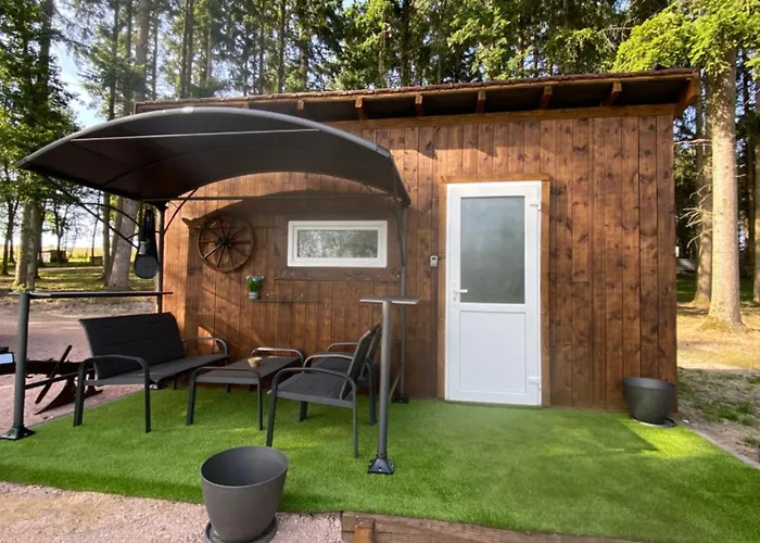 Les Pichies, Logement Insolite, Tiny House De Julia